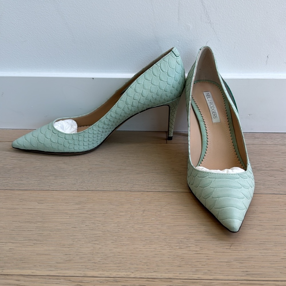 NEIL J RODGERS - SUSAN SIZE 37